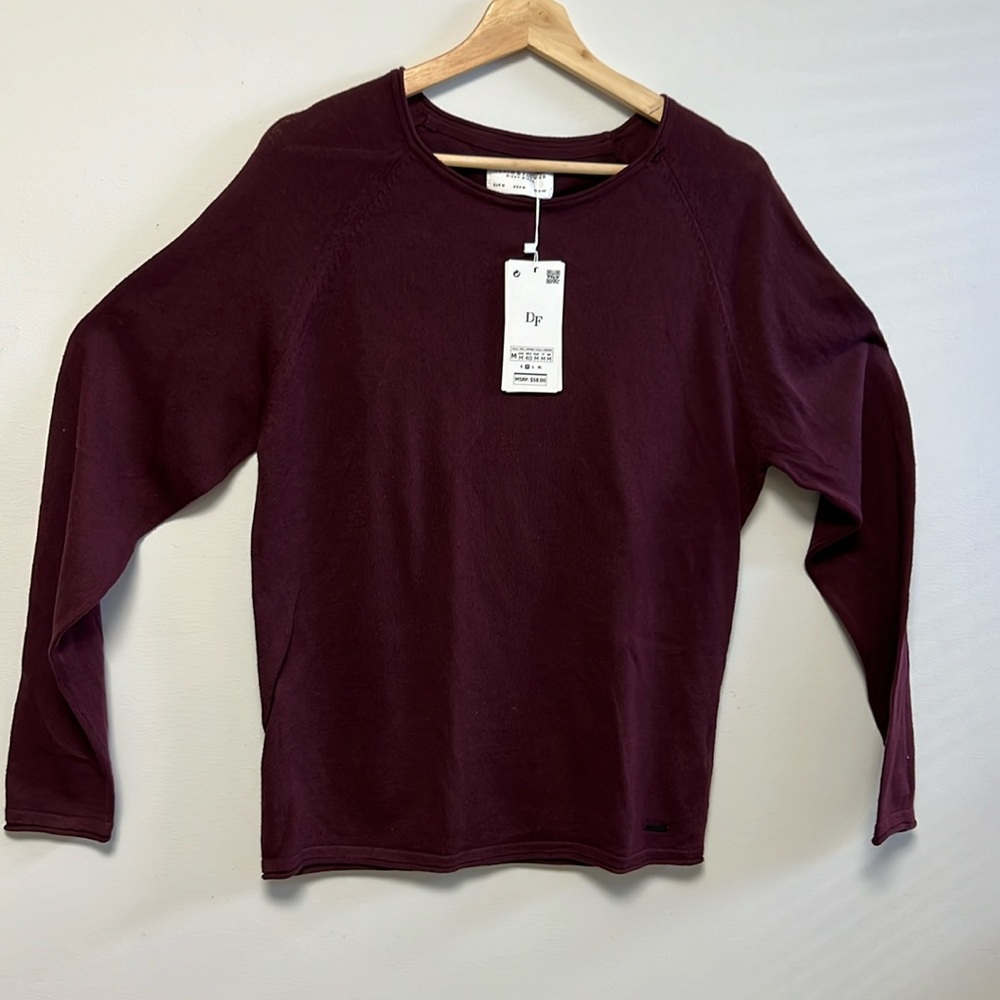 Denim & Flower Ricky Singh NWT  sz M light knit sweater